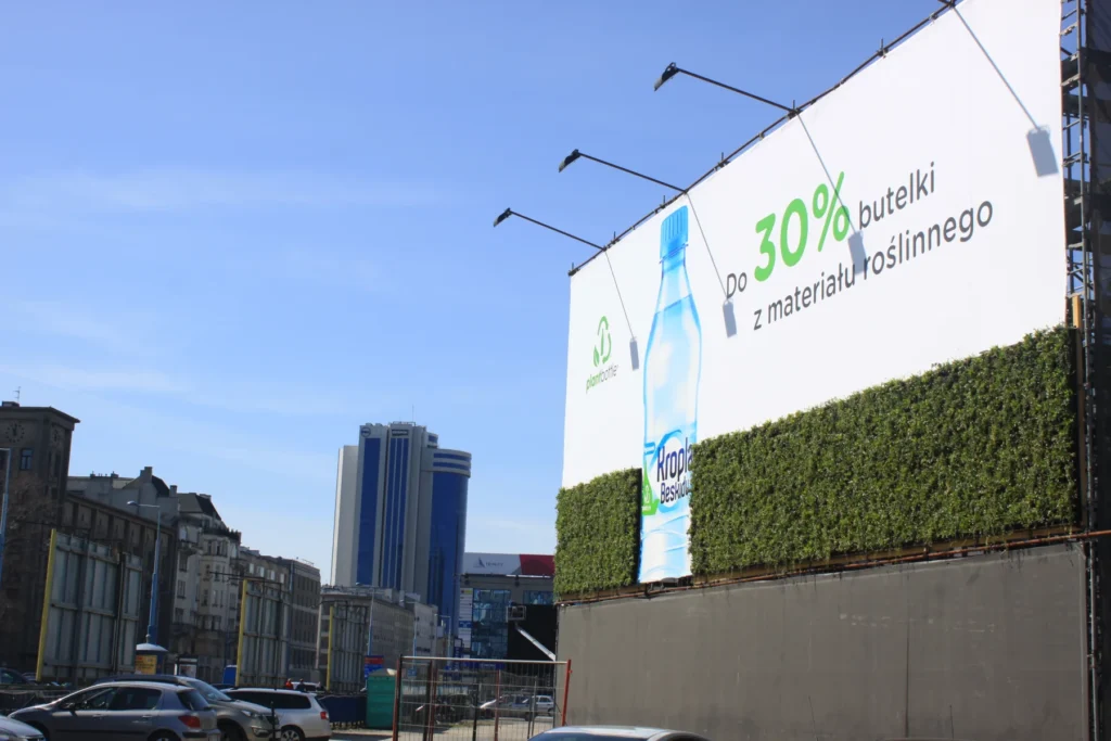 Żywa zielona ściana iQgarden na evencie Coca-Cola Kropla Beskidu